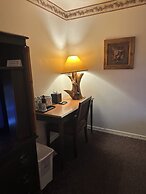 Rustic Inn Motel