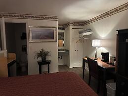 Rustic Inn Motel