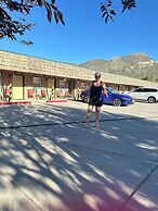 Rustic Inn Motel