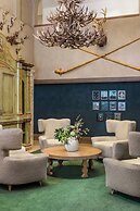 Goldener Hirsch, Auberge Collection