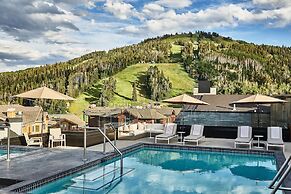 Goldener Hirsch, Auberge Resorts Collection