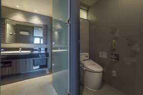 Watermark Hotel Kaohsiung Station