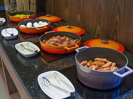 Watermark Hotel Kaohsiung Station