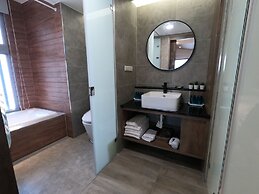 Watermark Hotel Kaohsiung Station