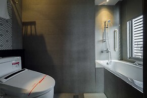 Watermark Hotel Kaohsiung Station