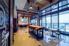 Watermark Hotel Kaohsiung Station