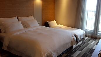 Watermark Hotel Kaohsiung Station