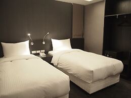 Fairytale YiSu Hot Spring Hotel
