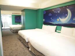 Fairytale YiSu Hot Spring Hotel