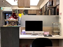 Fairytale YiSu Hot Spring Hotel