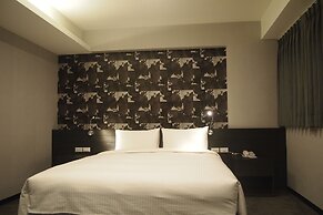 Fairytale YiSu Hot Spring Hotel