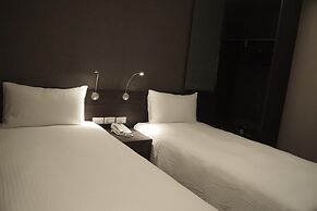 Fairytale YiSu Hot Spring Hotel