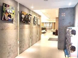 Fairytale YiSu Hot Spring Hotel