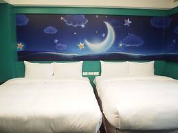 Fairytale YiSu Hot Spring Hotel