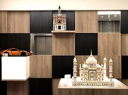 Fairytale YiSu Hot Spring Hotel