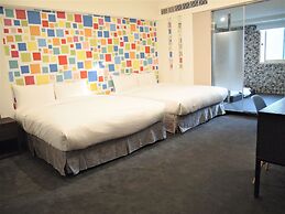 Fairytale YiSu Hot Spring Hotel