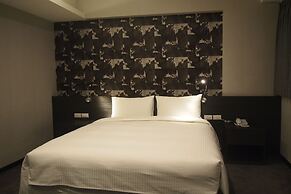 Fairytale YiSu Hot Spring Hotel