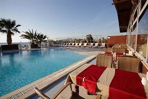 Sun and Sea Beach Hotel