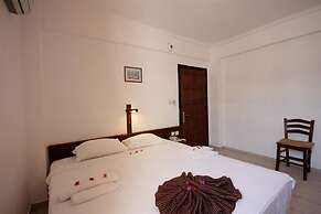 Sun and Sea Beach Hotel