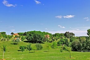 Combas Village De Gites
