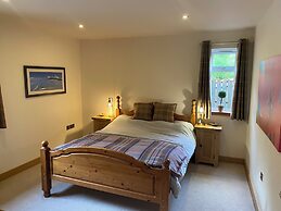 Loch Ness Highland Cottages