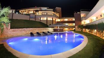 Hotel Santuário das Águias by Nobile