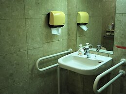 Toyoko Inn Osaka Semba Higashi