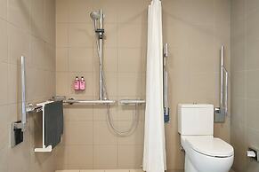 Moxy Frankfurt Airport