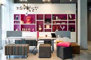Moxy Frankfurt Airport