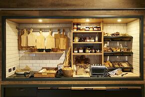 Moxy Frankfurt Airport