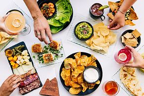 Le Meridien Denver Downtown