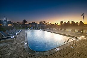 The East Island Reserve Hotel