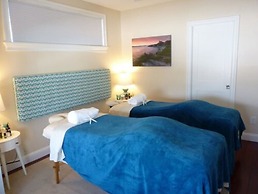 The East Island Reserve Hotel