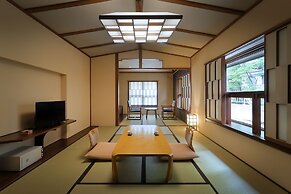 Omiya Ryokan