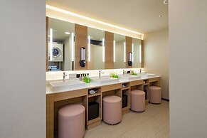 Y's Cabin Osaka Namba