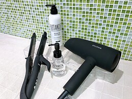 Y's Cabin Osaka Namba