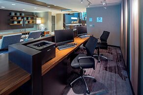 Courtyard by Marriott New York Queens/Fresh Meadows