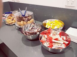 ValueSuites Green Square