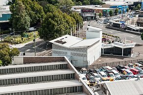 ValueSuites Green Square