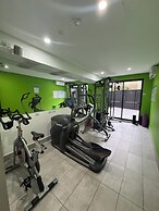 ValueSuites Green Square