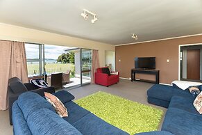 Waitangi Beach House