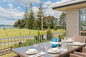 Waitangi Beach House