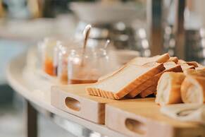 New Space Hotel Airport