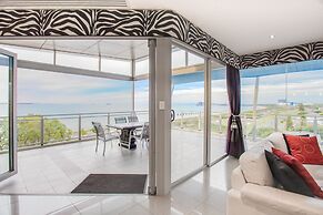 Spinnakers by Rockingham Apartments