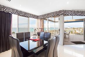 Spinnakers by Rockingham Apartments