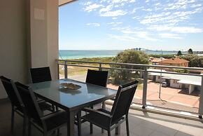 Spinnakers by Rockingham Apartments