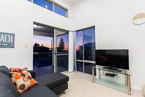 Reflections by Rockingham Apartments