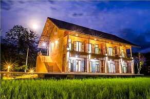 Phu-Anna Eco House