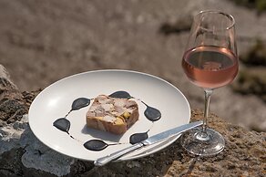 The Bay Horse Hotel and Restaurant