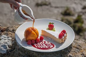 The Bay Horse Hotel and Restaurant